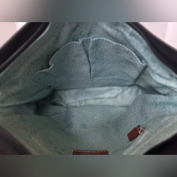 The Sak Ventura Convertible Backpack Crossbody Distressed Black Leather Bag - Picture 8 of 11